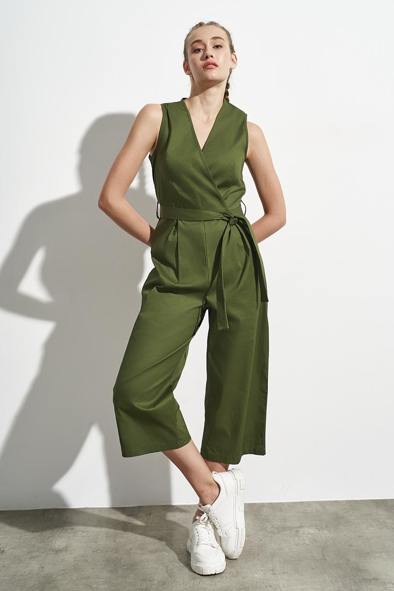 ΟΛΟΣΩΜΗ ΚΡΟΥΑΖΕ ΦΟΡΜΑ ΜΕ ΖΩΝΗ